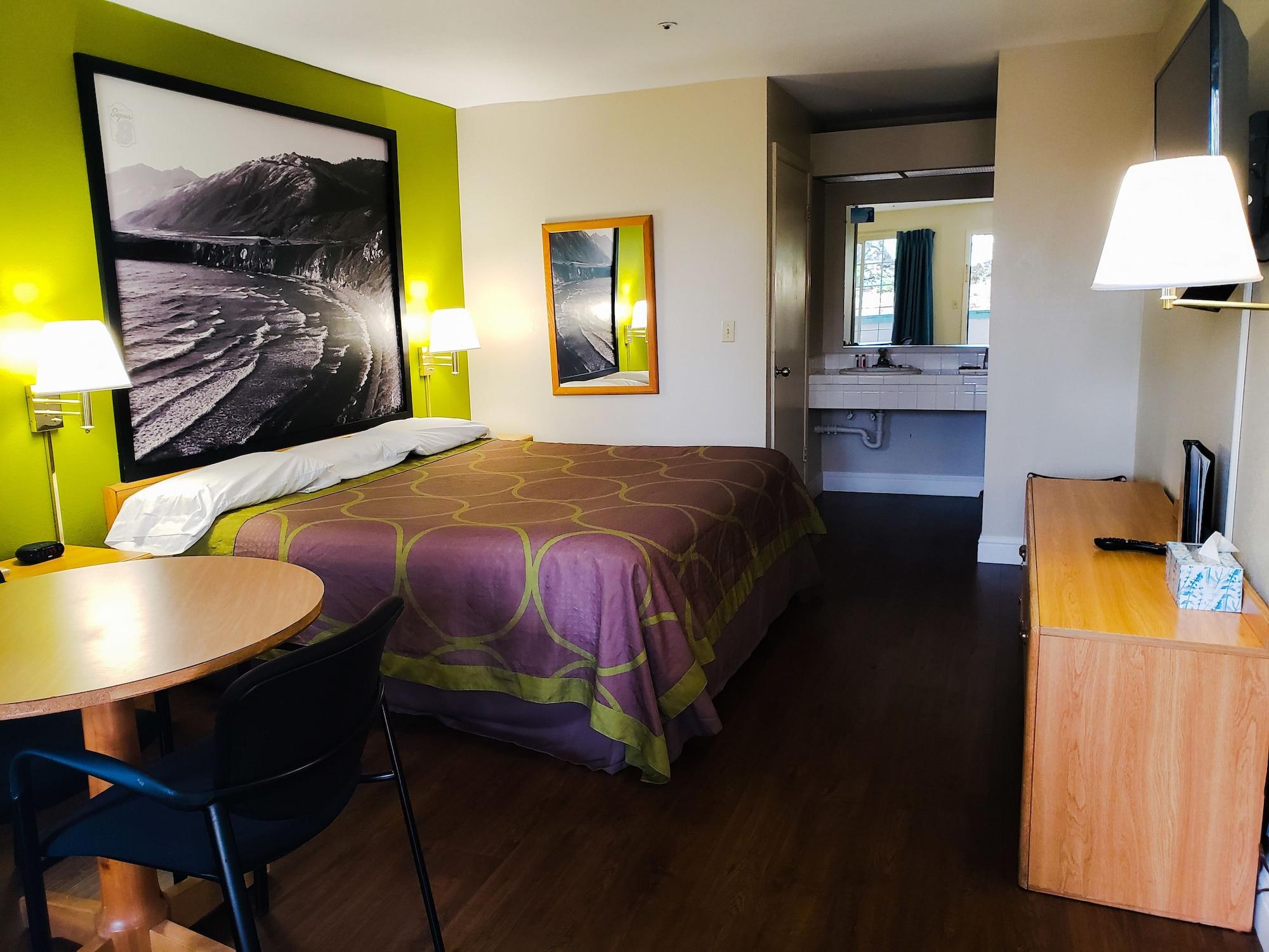 Super 8 By Wyndham Auburn Hotel Eksteriør billede
